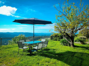 A 20 Acre private getaway with unforgettable views!, Alexandra